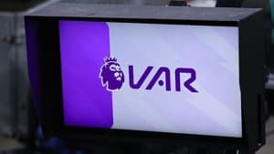 آغاز آزمایش‌های بیشتر چالش VAR در فوتبال؛ تغییرات جدید در راه است؟