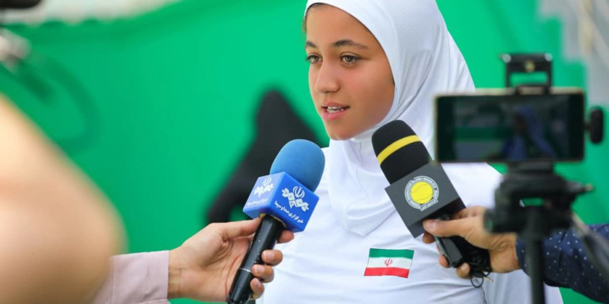 صعود ماندگار فرزامی به نیمه‌نهایی تورجهانی تنیس ترکیه