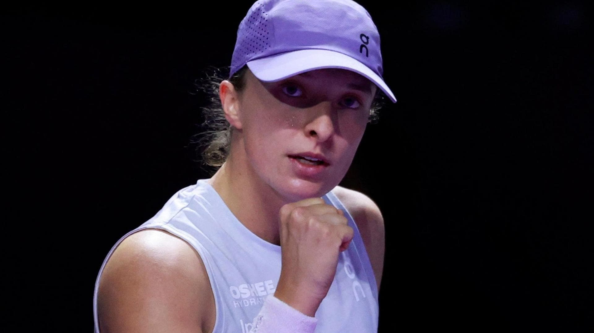 پیروزی‌های قاطع شوایتک و ریباکینا در روز نخست فینال‌های WTA